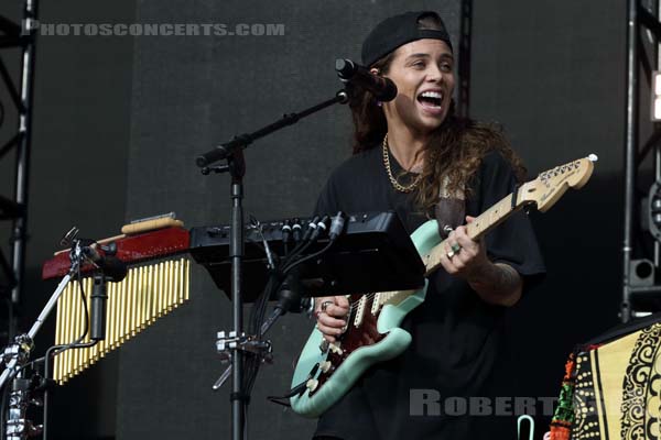 TASH SULTANA - 2019-07-20 - PARIS - Hippodrome de Longchamp - Alternative Stage - 